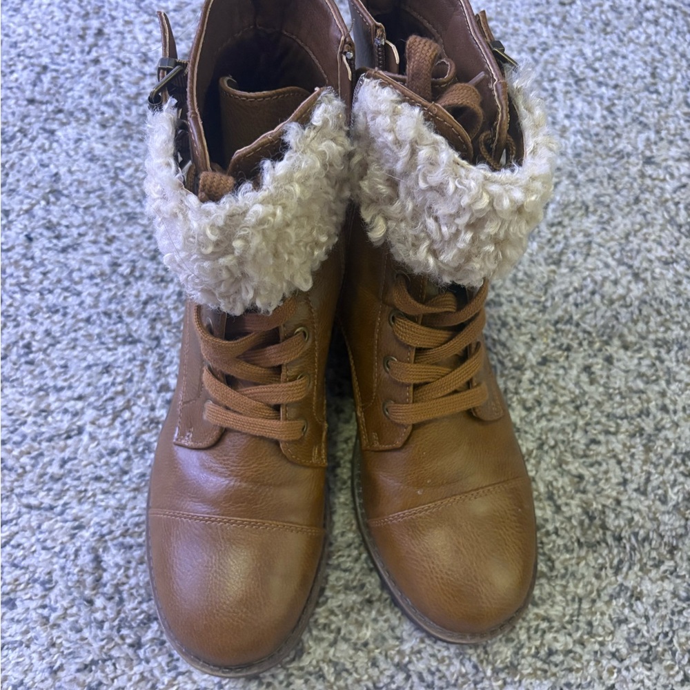 Serra Tan Combat Boots with Cream Fur